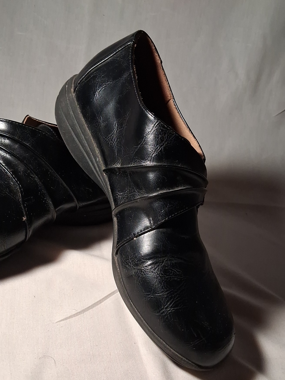 Women's Custom Plus Predictions Black Shoes 8.5 WIDE USED